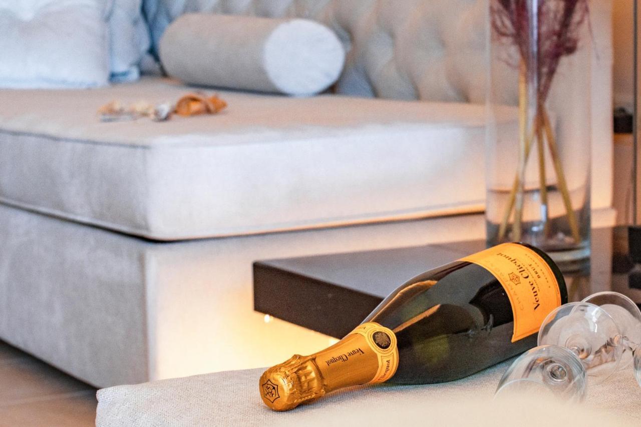 Ninos Luxury Apartment コルフ島 エクステリア 写真