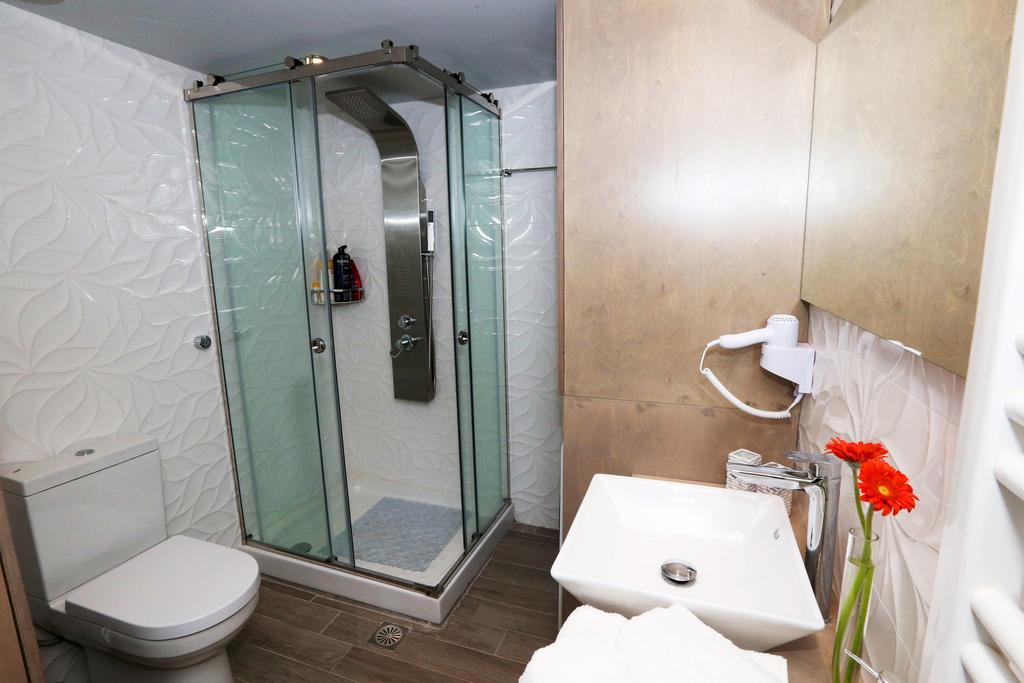 Ninos Luxury Apartment コルフ島 エクステリア 写真